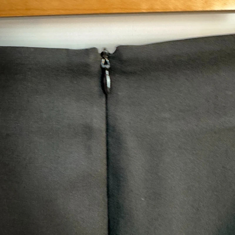 Theory Golda Tailor Pencil Skirt Black Wool Blend US 6 UK 10 Excellent Condition - Image 5