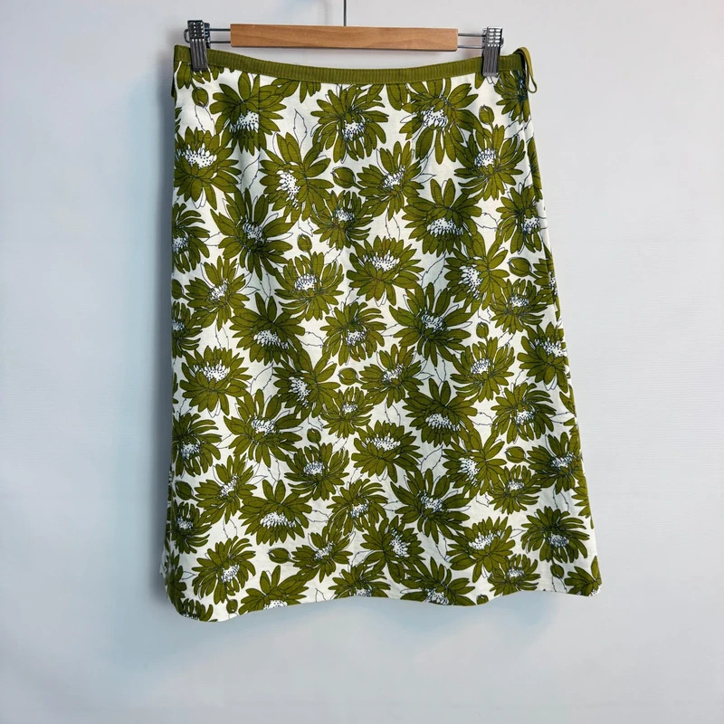 Laura Ashley Olive Green Floral Linen Blend A-Line Skirt | UK 10 - Image 2