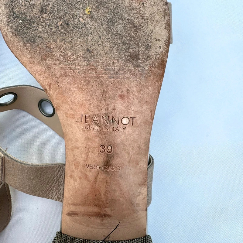 Jeannot Italy Tiger Pluma Suede Block Heel Sandals EU39 Taupe Crystal Eyelet Pre-loved - Image 11