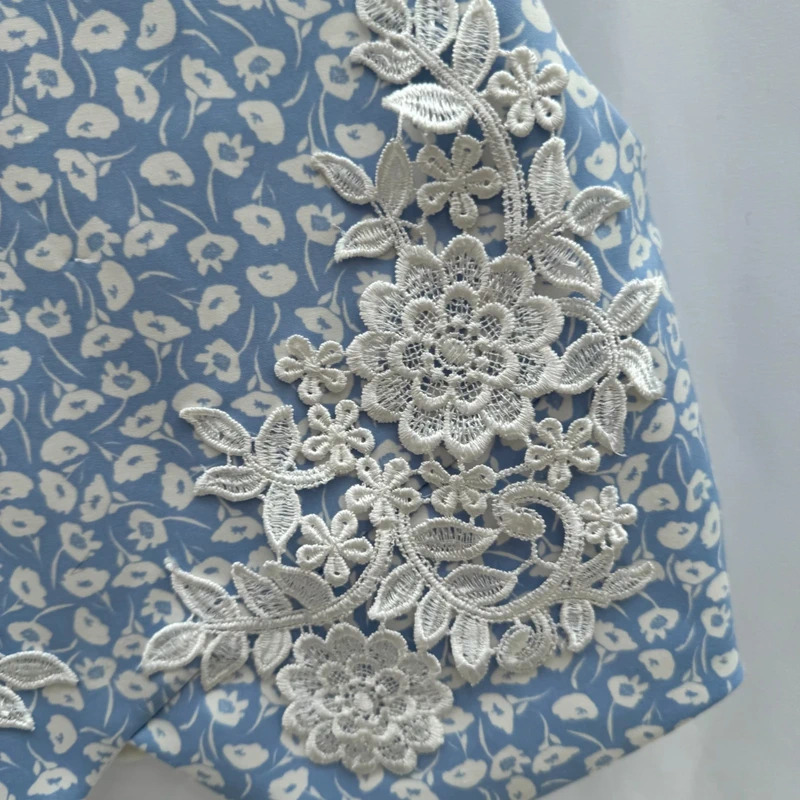 Topshop blue floral sleeveless crop top EU 44 / UK 16 - Image 2