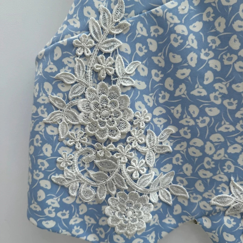Topshop blue floral sleeveless crop top EU 44 / UK 16 - Image 3