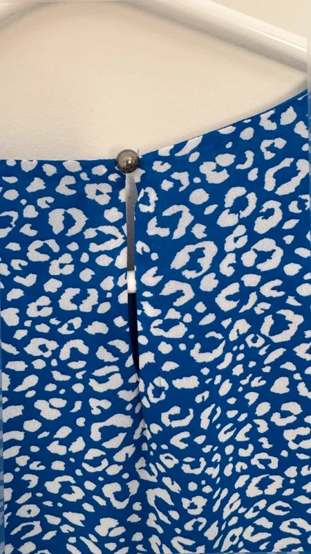 BNWT Sosandar Blue Animal Print Ruffle Sleeve Blouse UK 14 RRP 49 - Image 8