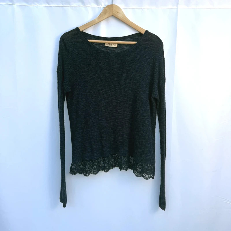 Hollister Dark Navy Knit Top | XS/S | Lace Hem Detail | Long Sleeve Lightweight Jumper
