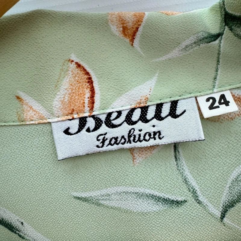 Vintage Beau Fashion Sage Green Floral Camp Shirt – Plus Size UK 24 - Image 3