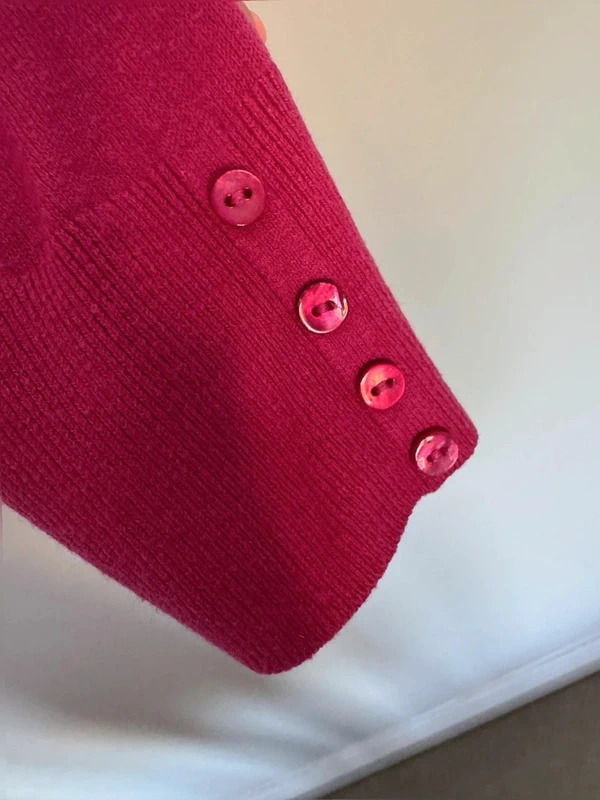 United Colors of Benetton Jumper UK 8 Bright Pink V-Neck Button Detail Fine Knit - Image 4