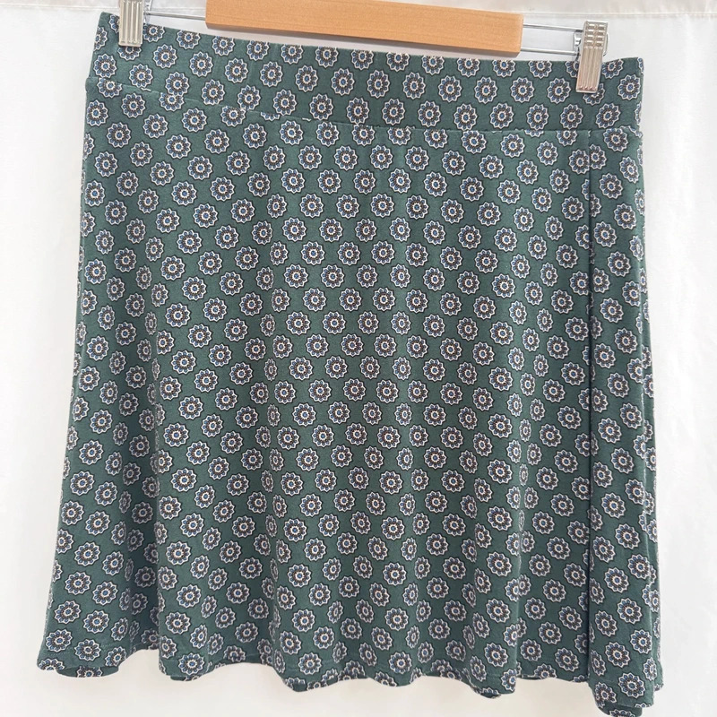 Boden Dark Green Medallion Print Skater Skirt UK 14R Soft Viscose Stretch