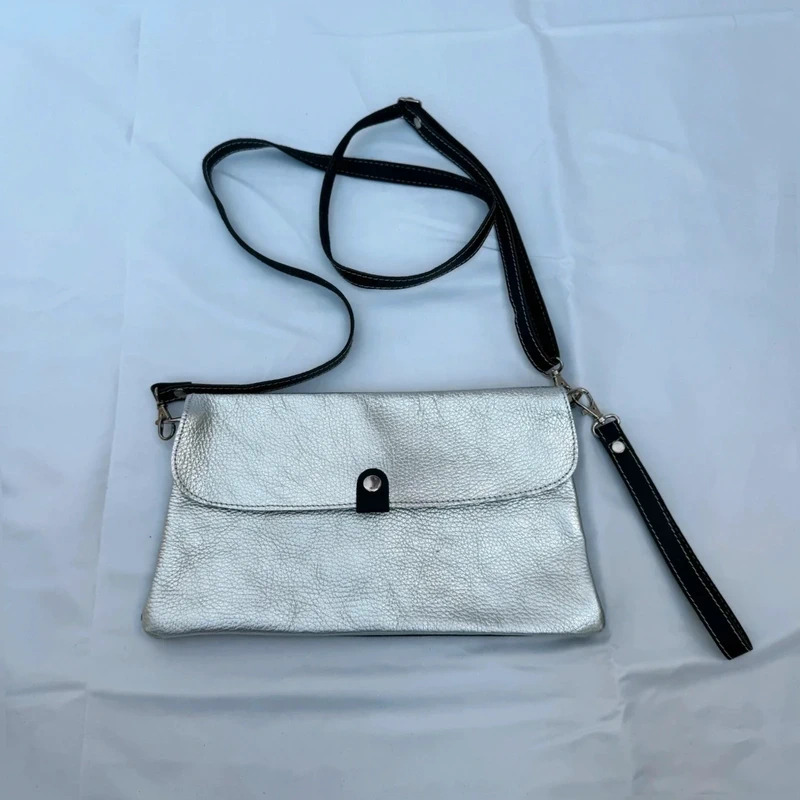 Ferchi Black & silver Metallic Leather Clutch Bag Detachable Crossbody Strap