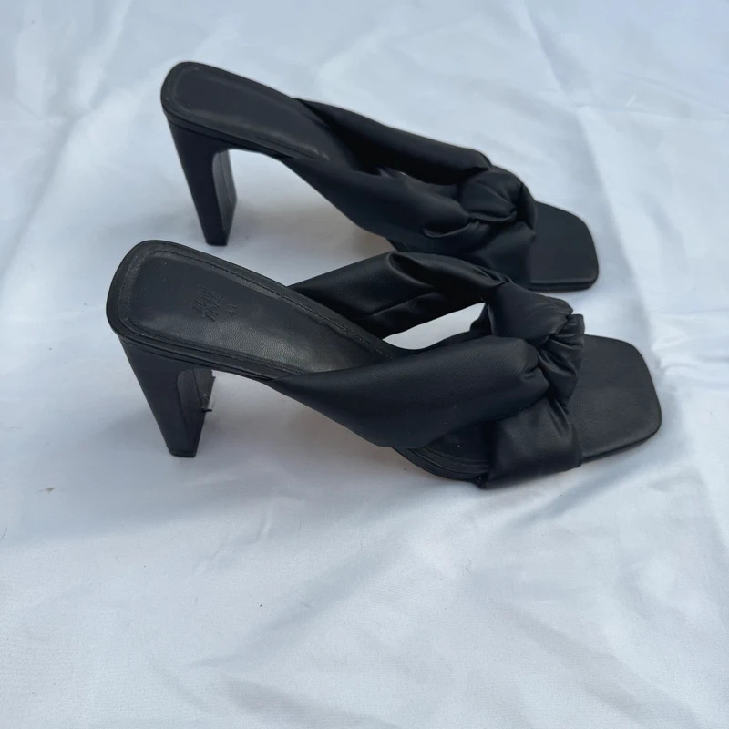 H&M Black Knotted Mule Heels Square Toe Padded Faux Leather Block Heel UK 8 / EU 41
