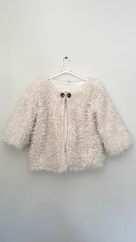 Ambar Cream Shaggy Faux Fur Bolero Jacket Size L UK 14 Fluffy Cropped Coat
