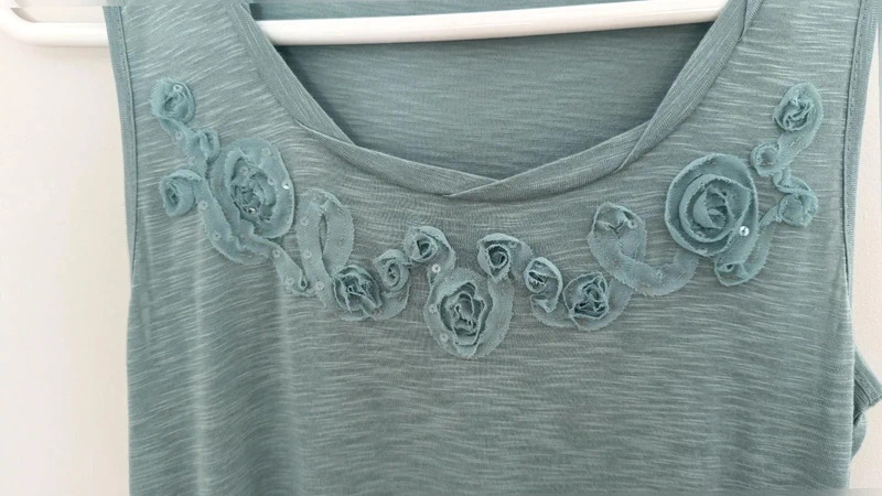 Taifun Gerry Weber Dusty Sage Sleeveless Top UK 10 Floral Sequin Embellished - Image 2