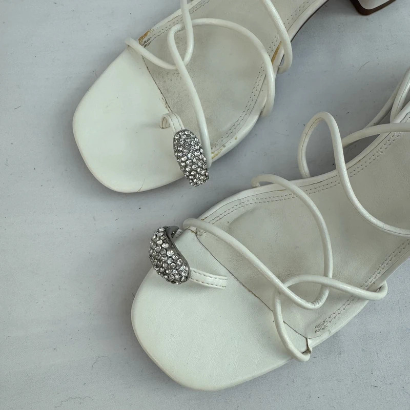 River Island White Strappy Block Heel Sandals Crystal Gem Toe Detail UK 7 / EU 40 - Image 2
