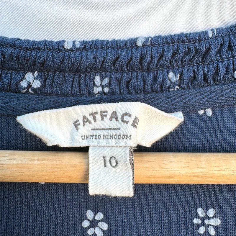 FatFace Navy Ditsy Floral Jersey Dress | Size 10 | V-Neck Border Print Hem | 100% Viscose - Image 7