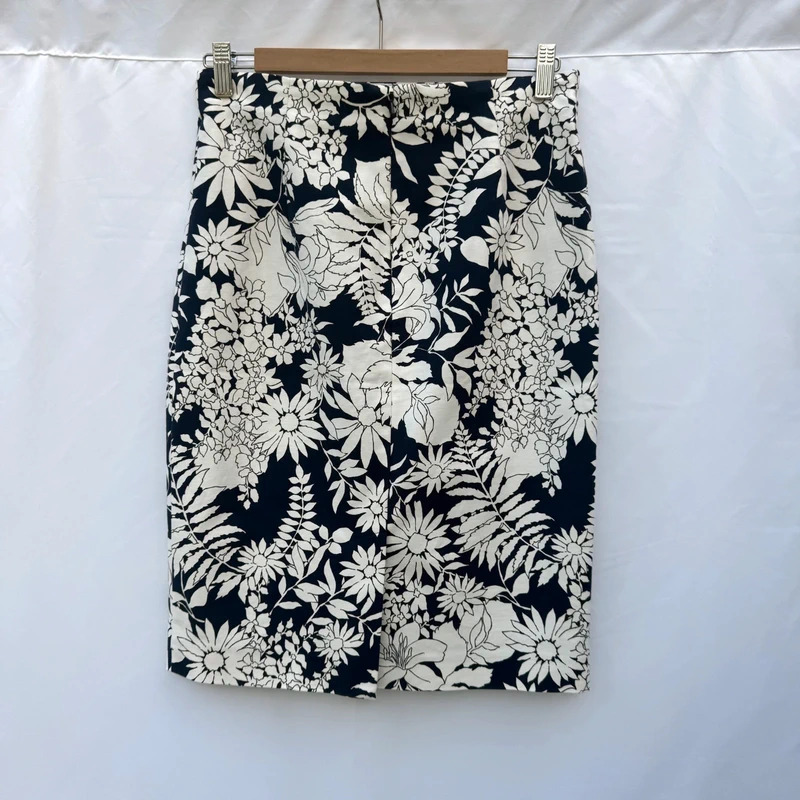 Boden Navy White Floral Pencil Skirt UK 10 Cotton Stretch RRP £55 - Image 4