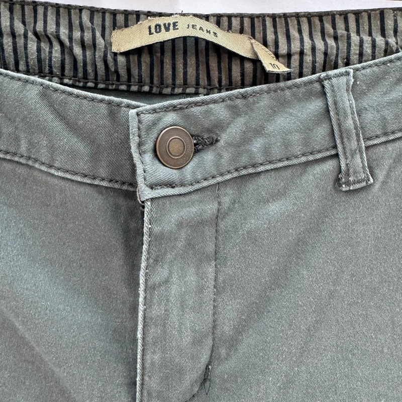 Love Jeans Khaki Green Chino Bermuda Shorts UK 10 Stretch Cotton Turn Up - Image 2