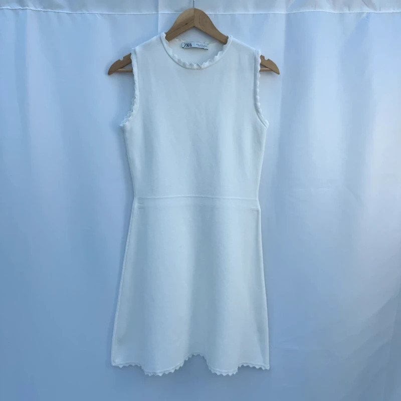 Zara Off-white Knit Mini Dress Scallop Trim Sleeveless Fit & Flare Size M / UK 10–12