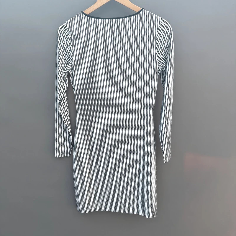 Reiss Auguste Bodycon Sheath Dress UK 6 Black And White Wavy Stripe 3/4 Sleeves - Image 2