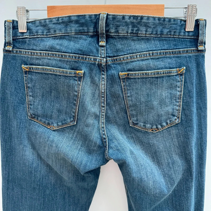 Gap 1969 Real Straight Jeans W29R UK 12 Mid Blue Wash Classic Denim Low Rise - Image 3