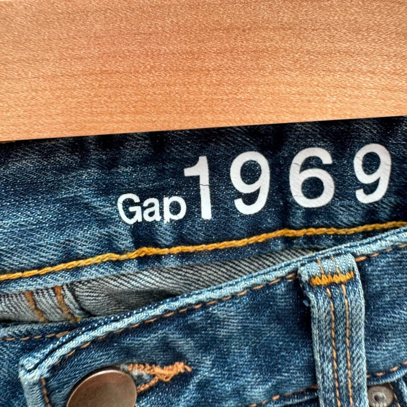 Gap 1969 Real Straight Jeans W29R UK 12 Mid Blue Wash Classic Denim Low Rise - Image 4