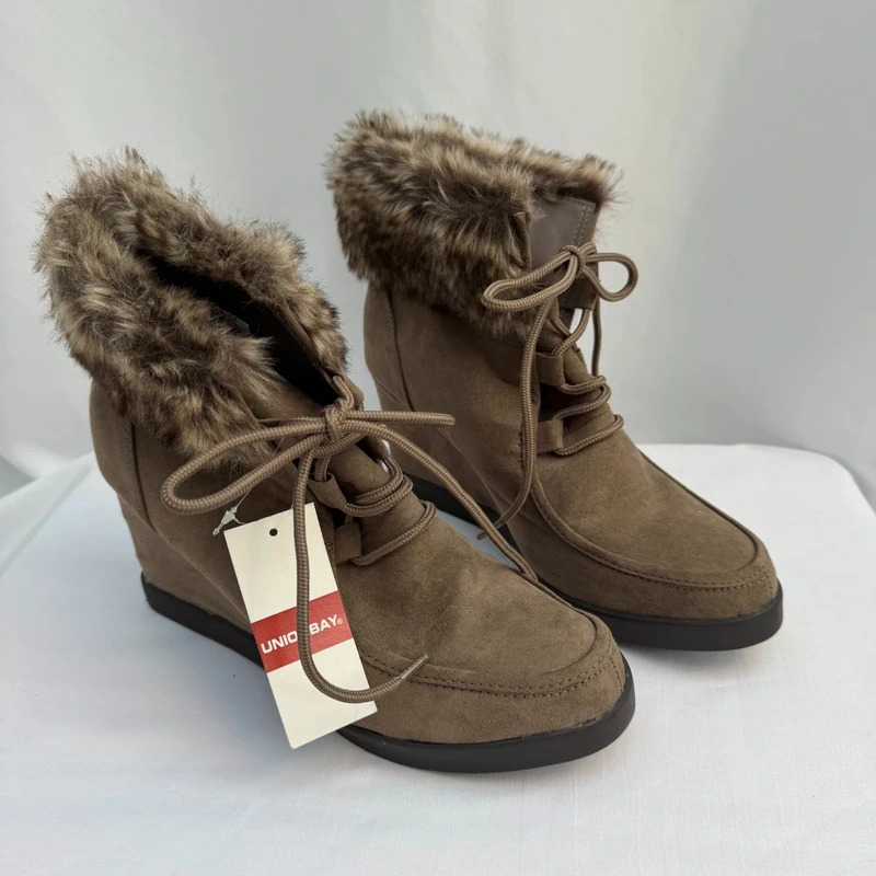 Unionbay Fierce Taupe Faux Fur Wedge Boots | Lace-Up | US 9.5 (UK 7–7.5) | BNWT