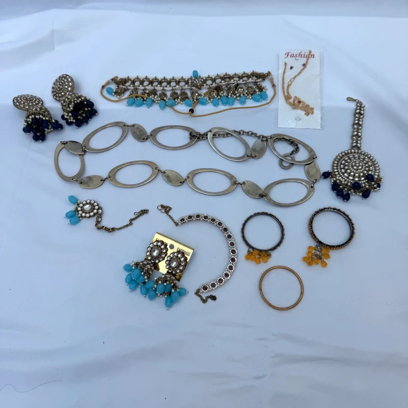 Mixed Lot of Indian Asian Kundan Jewellery Earrings Chokers Maang Tikka Bangles