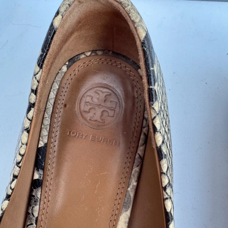 Tory Burch Snake Embossed Leather Low Block Heel Pumps US 8.5M UK 6/6.5 Gold Double T Logo - Image 4